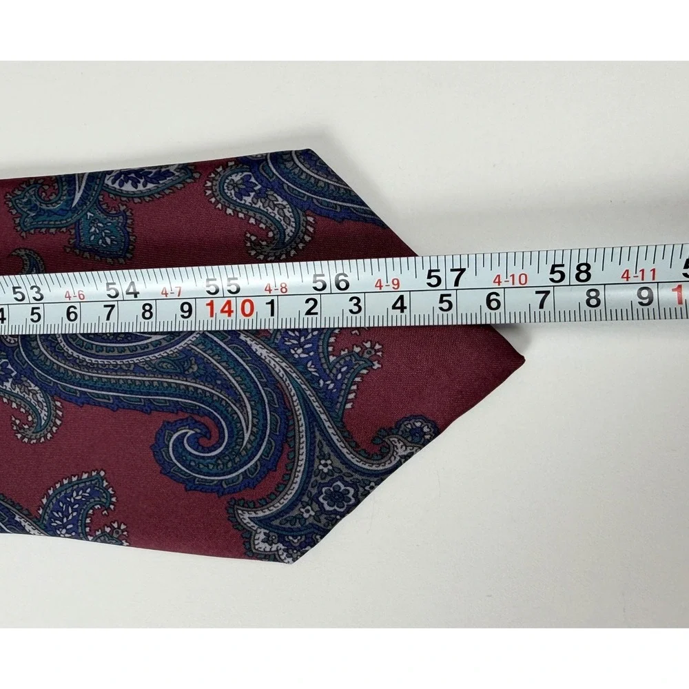 Italian Burgundy Paisley Hand Made‎ Silk Tie